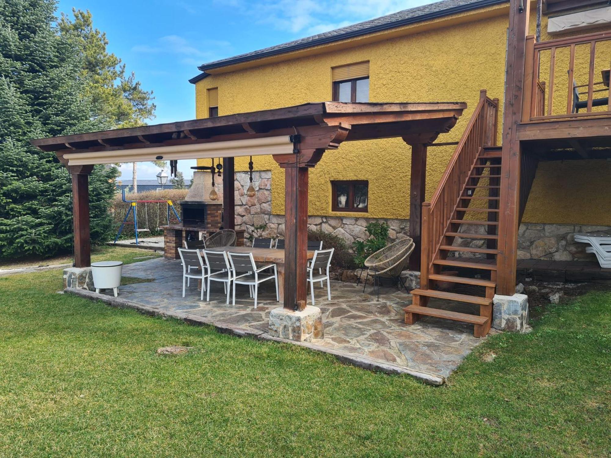 Margasol Villa Pedrezuela Exterior photo